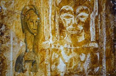 Gemälde in Mischtechnik  in goldenen und gelben Strukturen und zwei Statuen